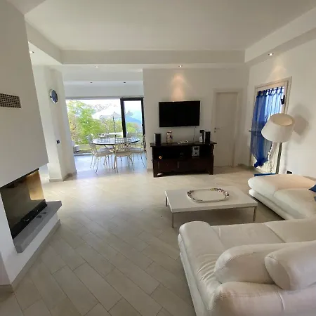 Holiday home Casa Motta - Great Apartment, Lakeview And Shared Pool Stresa