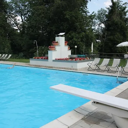 Casa Motta - Great Apartment, Lakeview And Shared Pool Hébergement de vacances *