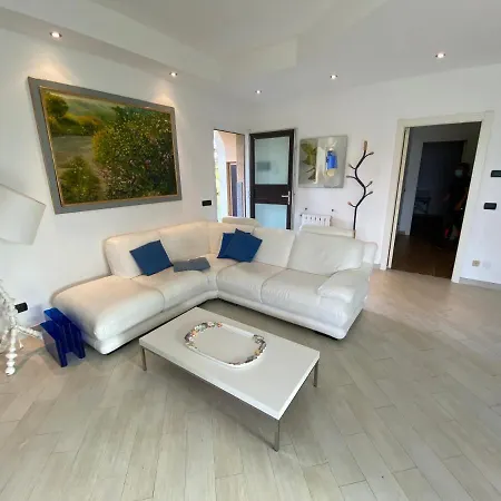 Casa Motta - Great Apartment, Lakeview And Shared Pool